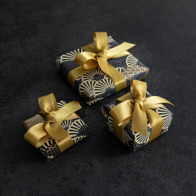 Megberry Gift Wrapping